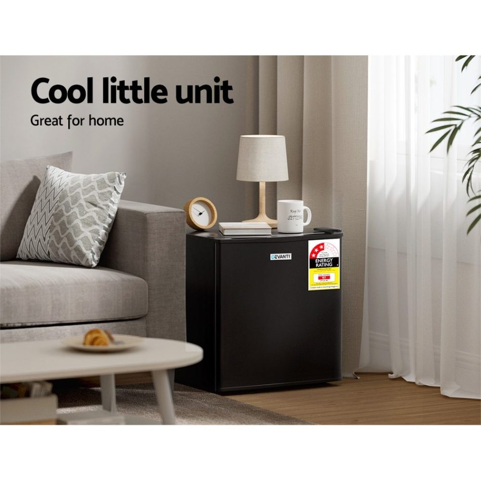 Devanti 48L Bar Fridge Black - Image 4