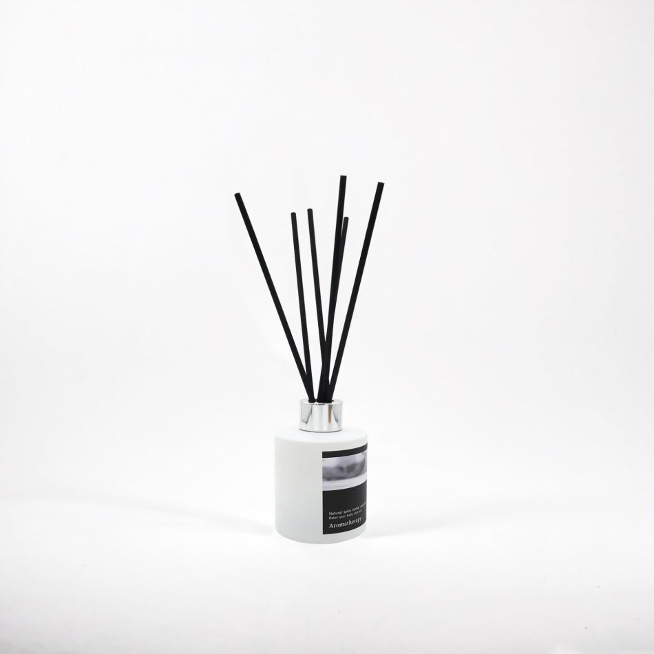 Aromatherapy White Diffuser - Image 4