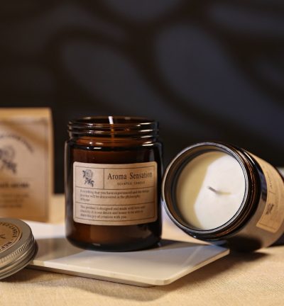 Lychee White Tea Aromatherapy Scented Candle - Hand-Poured Soy Wax Candle for Relaxation and Home Decor